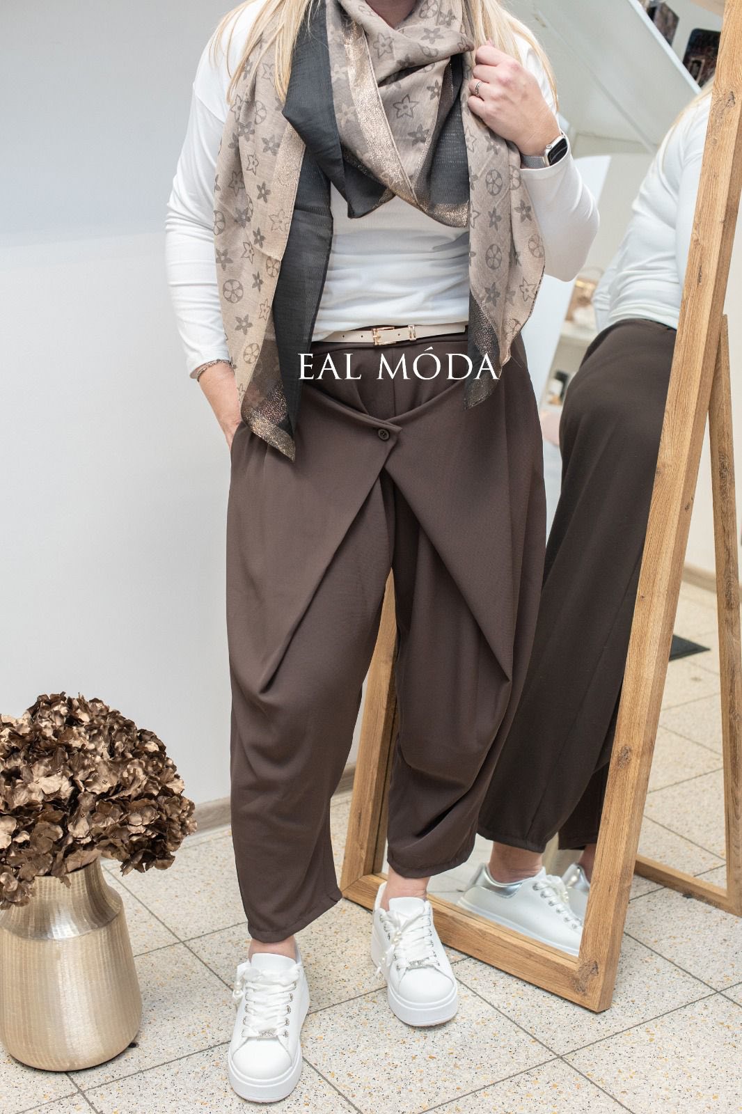 Dámské kalhoty tmavé